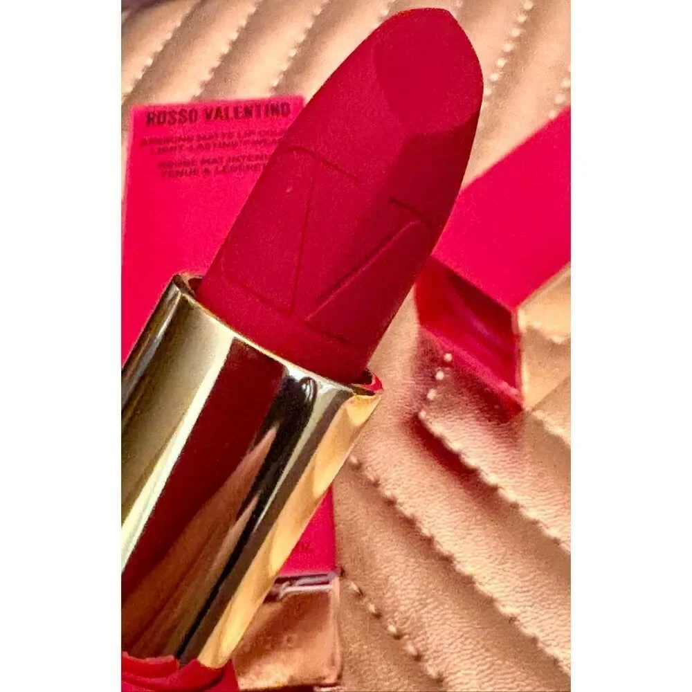 ROSSO VALENTINO -NWTIB Striking Matte Lip Color - 